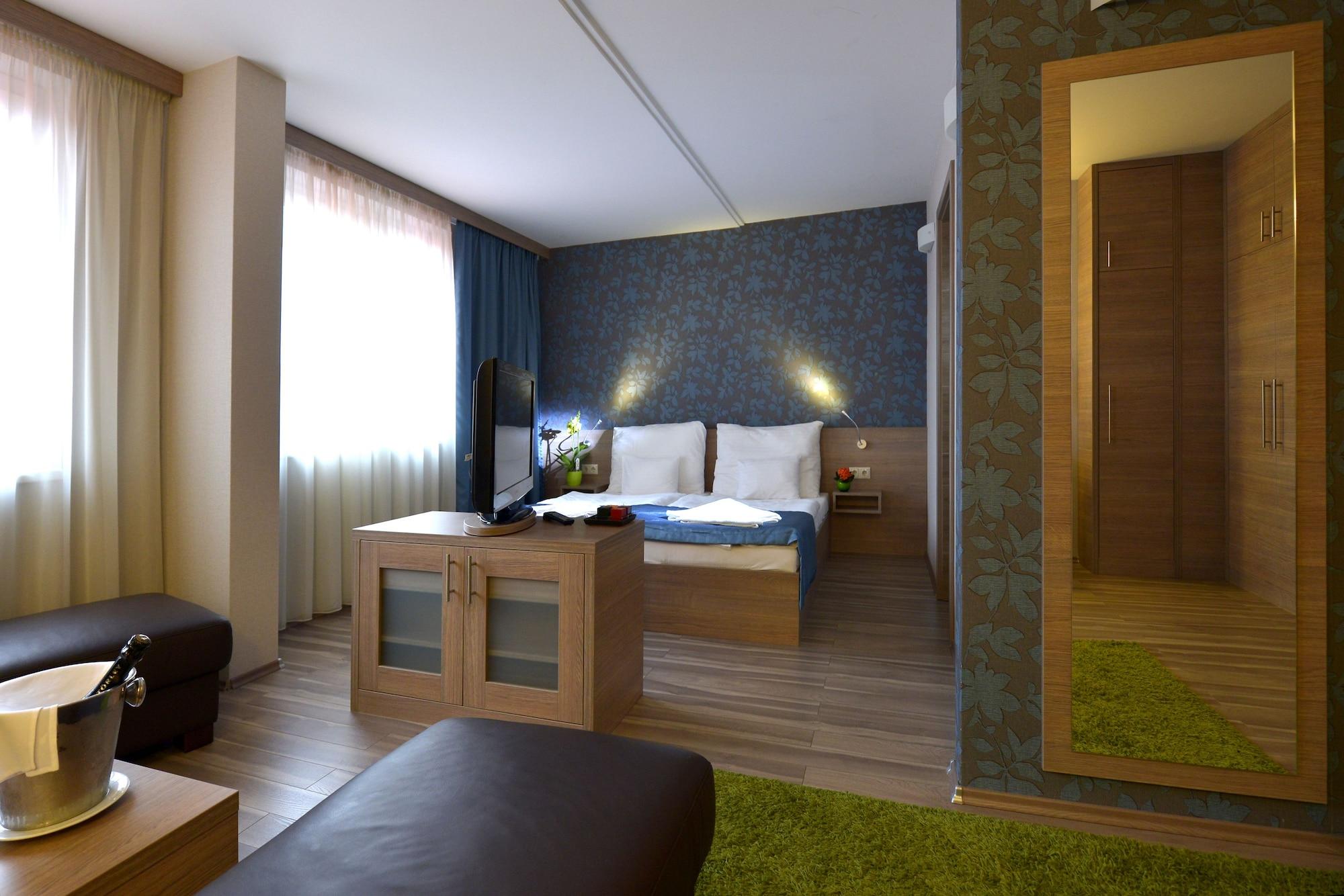 Vitta Hotel Superior Budapest Exterior photo