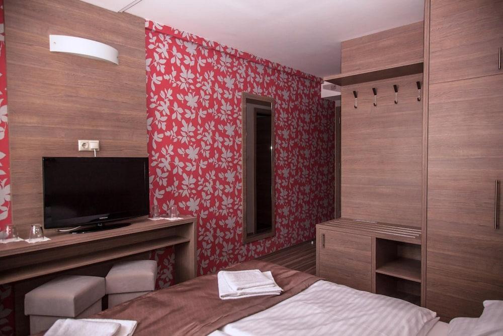 Vitta Hotel Superior Budapest Exterior photo